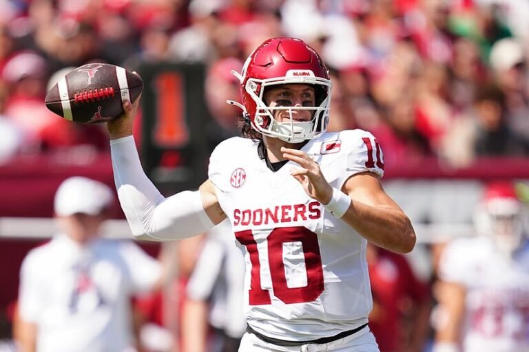 UNEXPECTED CONFIRMED: Just Moments Ago, Oklahom Sooners QB John Mateer Steps Down Due to Significant Error Facing……