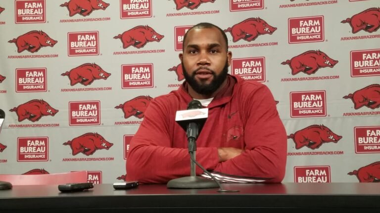 BREAKING NEWS: Arkansas Razorbacks National Collegiate Athletic Association (NCAA) Running back Darren McFadden Has shock the NRL World With a Selfless Act That Transcend The Game of NCAA. Upon Signing His Contract Darren McFadden Made The Bold and The Compassionate Decision To Donate His Entire $105 Million Signing Bonus to…..read more