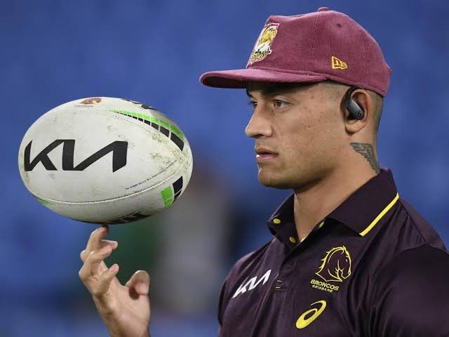 BRAKING NEWS: In a move that has sent shockwaves through the National Rugby League (NRL), Brisbane Broncos superstar Center Delouise Hoeter has left fans, teammates, and even rival Team speechless after revealing a remarkably selfless clause he insisted on including in his brand-new contract with…….. view more