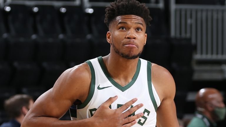 JUST IN: Few Minutes Ago Milwaukee Bucks star power forward Giannis Antetokounmpo insult fans and leave the entire NBA speechless with crucial announcement concerning….read more