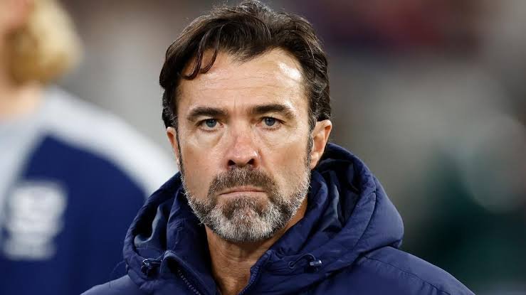 *𝗧𝗢𝗨𝗖𝗛 𝗗𝗢𝗪𝗡 𝗙𝗘𝗪 𝗠𝗜𝗡𝗨𝗧𝗘𝗦 𝗔𝗚𝗢: 𝗕𝗿𝗶𝘀𝗯𝗮𝗻𝗲 Geelong cats 𝗵𝗲𝗮𝗱 𝗖𝗼𝗮𝗰𝗵 Chris Scott 𝗼𝗳𝗳𝗶𝗰𝗶𝗮𝗹𝗹𝘆 𝗮𝗻𝗻𝗼𝘂𝗻𝗰𝗲𝗱 𝗮𝗻𝗱 𝘀𝘂𝗯𝗺𝗶𝘁𝘁𝗲𝗱 𝗵𝗶𝘀 𝗿𝗲𝘀𝗶𝗴𝗻𝗮𝘁𝗶𝗼𝗻 𝗹𝗲𝘁𝘁𝗲𝗿 𝗔𝘀 Geelong cats 𝗹𝗲𝗴𝗲𝗻𝗱 𝗽𝗹𝗮𝘆𝗲𝗿 Gary Ablett Jr 𝗟𝗮𝗻𝗴𝗲𝗿 𝗿𝗲𝘁𝘂𝗿𝗻𝗲𝗱 𝘁𝗼 𝘁𝗲𝗮𝗺 𝗮𝘀 𝘁𝗵𝗲 𝗻𝗲𝘄 𝘀𝗲𝗻𝗶𝗼𝗿……..𝗿𝗲𝗮𝗱 𝗺𝗼𝗿𝗲*