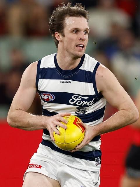 BREAKING NEWS: Geelong Cats Midfielder half-back Max Holmes has shocked the Australian Football League (AFL) world with a selfless act that transcends the game of AFL Upon signing his NFL contract, Max Holmes make a bold and compassionate decision to donate his entire $109 million signing bonus to…see more