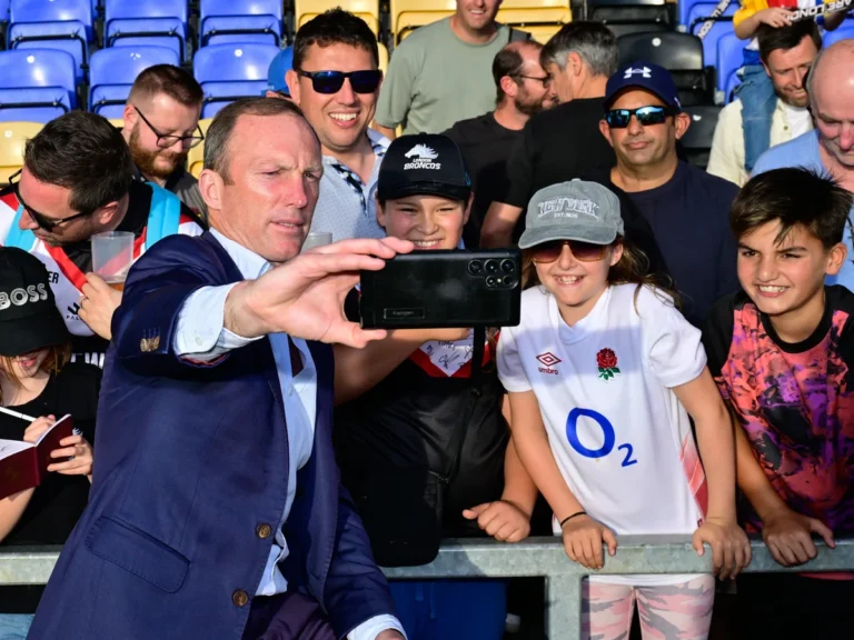 THIS IS THE BEST NEWS BRONCOS HAS HOPE FOR: Excitement Hit Suncorp Stadium, In a stunning move that has electrified Broncos and sent shockwaves through the National Rugby League (NRL) world, former Brisbane Broncos Vateran Fullback and Five-eighth, has return to Broncos this time as Chief of S…see more