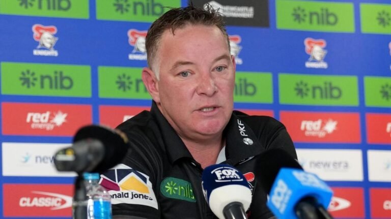 ESPN CONFIRMED: Just Moments Ago, Newcastle Knights Rugby Head Coach Justin Holbrook Steps Down Due to Significant Error Facing……..see more
