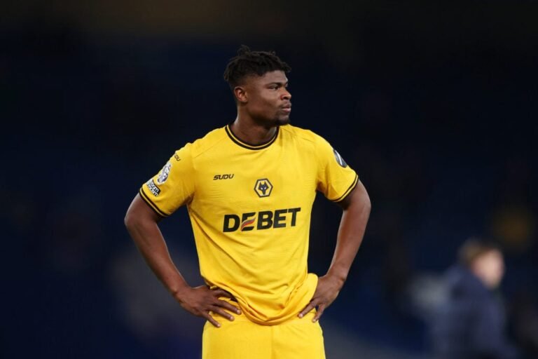 𝐒𝐇𝐎𝐂𝐊𝐈𝐍𝐆 𝐍𝐄𝐖𝐒: 𝐖𝐨𝐥𝐯𝐞𝐫𝐡𝐚𝐦𝐩𝐭𝐨𝐧 𝐖𝐚𝐧𝐝𝐞𝐫𝐞𝐫𝐬 𝐒𝐭𝐚𝐫 𝐄𝐦𝐦𝐚𝐧𝐮𝐞𝐥 𝐀𝐠𝐛𝐚𝐝𝐨𝐮 𝐒𝐭𝐮𝐧𝐬 𝐅𝐚𝐧𝐬 𝐚𝐧𝐝 𝐋𝐞𝐚𝐯𝐞𝐬 𝐄𝐧𝐭𝐢𝐫𝐞 𝐄𝐏𝐋 𝐒𝐩𝐞𝐞𝐜𝐡𝐥𝐞𝐬𝐬 𝐰𝐢𝐭𝐡 𝐌𝐚𝐣𝐨𝐫 𝐀𝐧𝐧𝐨𝐮𝐧𝐜𝐞𝐦𝐞𝐧𝐭 𝐂𝐨𝐧𝐜𝐞𝐫𝐧𝐢𝐧𝐠…