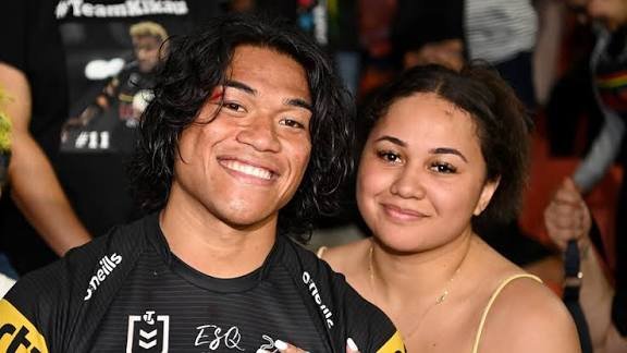 𝗦𝗛𝗢𝗖𝗞𝗜𝗡𝗚 𝗔𝗡𝗡𝗢𝗨𝗡𝗖𝗘𝗠𝗘𝗡𝗧: 𝗣𝗲𝗻𝗿𝗶𝘁𝗵 𝗣𝗮𝗻𝘁𝗵𝗲𝗿𝘀 𝘼𝙪𝙨𝙩𝙧𝙖𝙡𝙞𝙖𝙣 𝗙𝗼𝗼𝘁𝗯𝗮𝗹𝗹 𝗖𝗹𝘂𝗯 𝗥𝗲𝗮𝗰𝘁𝘀 𝗶𝗻 𝗦𝗵𝗼𝗰𝗸 𝗮𝘀 𝗪𝗶𝗻𝗴𝗲𝗿 𝗕𝗿𝗶𝗮𝗻 𝗧𝗼’𝗼:  𝗮𝗻𝗱 𝗵𝗶𝘀 𝗪𝗶𝗳𝗲 𝗠𝗼𝗲𝘀𝗵𝗮 𝗖𝗿𝗶𝗰𝗵𝘁𝗼𝗻-𝗥𝗼𝗽𝗮𝘁𝗶 𝗿𝗲𝗰𝗲𝗻𝘁𝗹𝘆 𝗦𝗵𝗮𝗿𝗲𝗱 𝗮 𝗦𝘂𝗿𝗽𝗿𝗶𝘀𝗶𝗻𝗴 𝗻𝗲𝘄𝘀 𝗿𝗲𝗴𝗮𝗿𝗱𝗶𝗻𝗴 𝘁𝗵𝗲𝗶𝗿 𝗽𝗲𝗿𝘀𝗼𝗻𝗮𝗹 𝗰𝗶𝗿𝗰𝘂𝗺𝘀𝘁𝗮𝗻𝗰𝗲𝘀, 𝗽𝗿𝗼𝗺𝗽𝘁𝗶𝗻𝗴 𝗮 𝘄𝗮𝘃𝗲 𝗼𝗳 𝗲𝗺𝗽𝗮𝘁𝗵𝘆 𝗮𝗻𝗱 𝗲𝗻𝗰𝗼𝘂𝗿𝗮𝗴𝗲𝗺𝗲𝗻𝘁 𝗳𝗿𝗼𝗺 𝗮𝗰𝗿𝗼𝘀𝘀 𝘁𝗵𝗲 𝙉𝙖𝙩𝙞𝙤𝙣𝙖𝙡 𝙍𝙪𝙜𝙗𝙮 𝗟𝗲𝗮𝗴𝘂𝗲 𝙉𝙍𝙇. 𝗜𝗻 𝗮 𝗯𝗿𝗶𝗲𝗳 𝘀𝘁𝗮𝘁𝗲𝗺𝗲𝗻𝘁, 𝘁𝗵𝗮𝘁.. 𝗴𝗶𝘃𝗲 𝗲𝗺𝗼𝘁𝗶𝗼𝗻𝗮𝗹 𝗔𝗱𝘃𝗶𝗰𝗲 𝗮𝗻𝗱 𝗼𝘃𝗲𝗿𝗷𝗼𝘆𝗲𝗱 𝘁𝗼….𝘀𝗲𝗲 𝗺𝗼𝗿𝗲